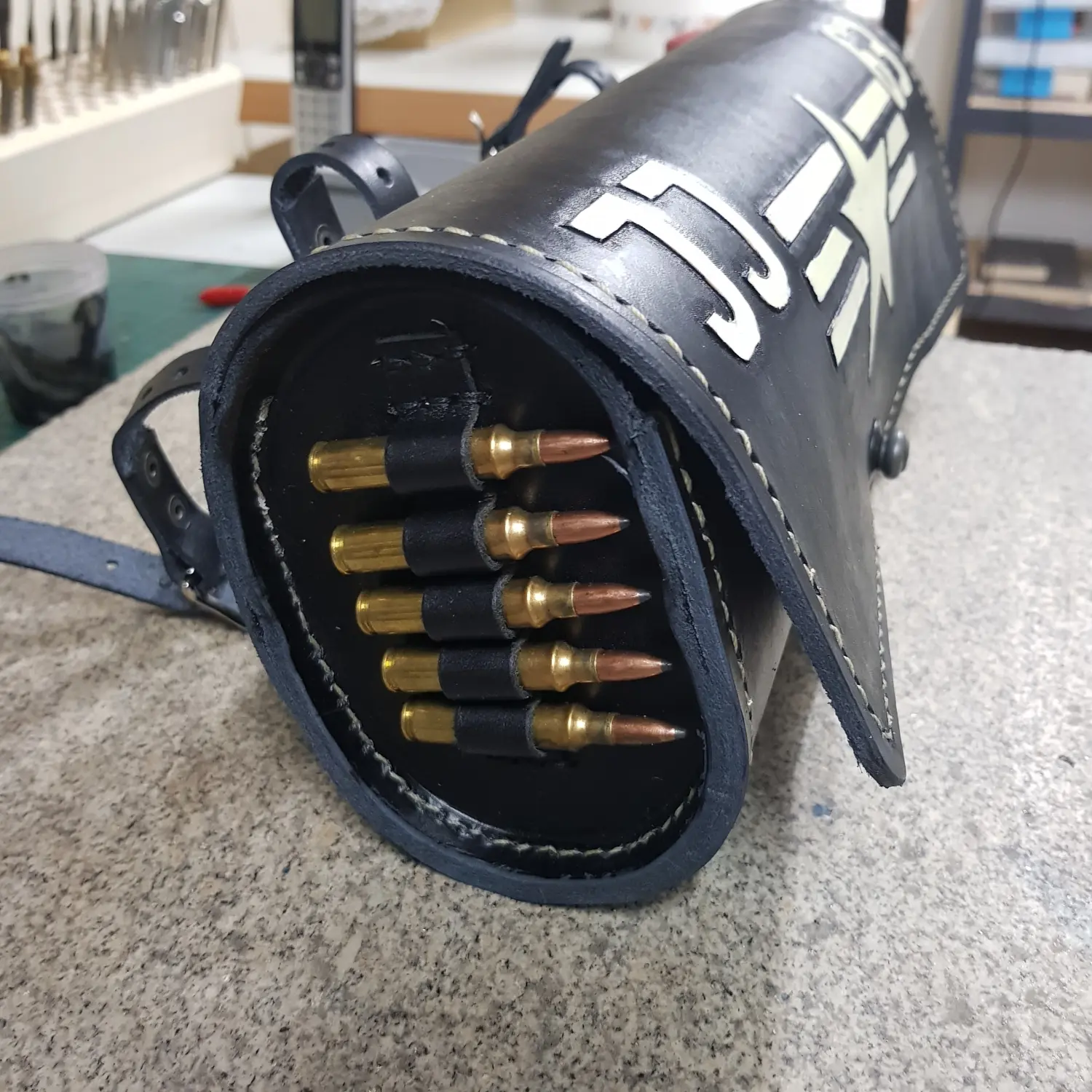 Da Leder Klopfa - Biker Werkzeugrollen