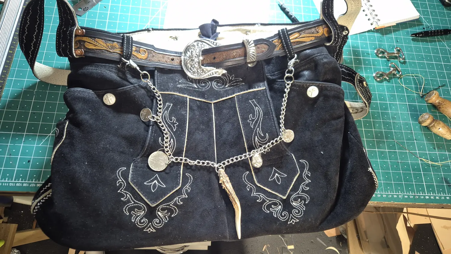 Da Leader Klopf - Lederwerkstückherstellung