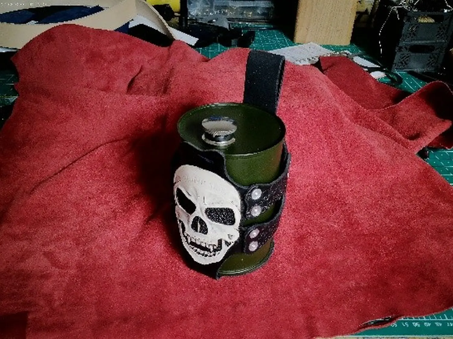 Da Leder Klopfa - 2 Gürtel / Motorrad Trinkflaschen Holster Mexico mit Trinkflasche, aus Rinderleder gefertigt 